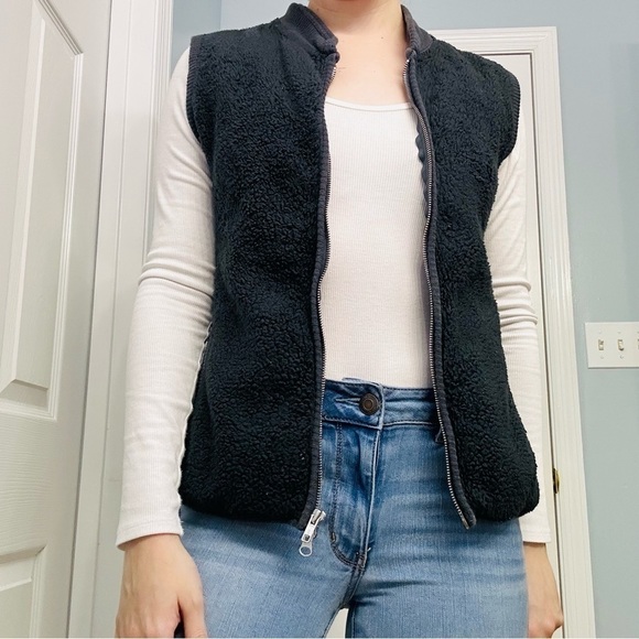 Johnny Was Pete & Greta Vest Teddy Sleeveless Black Casual Minimal Extra Small - Picture 2 of 7